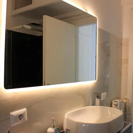 Alicemaria Vatican Comfortable *